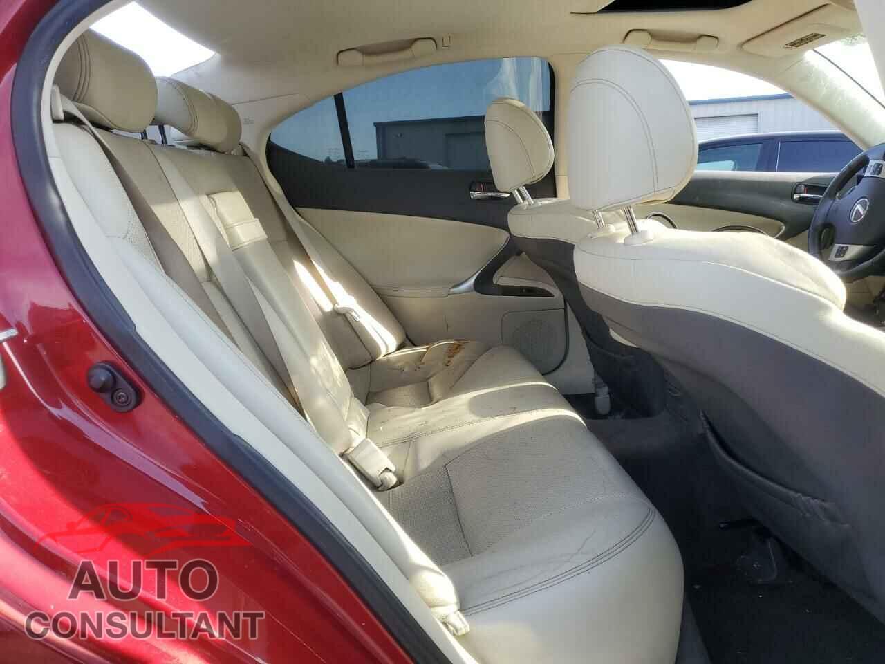 LEXUS IS 2012 - JTHBF5C25C2102631