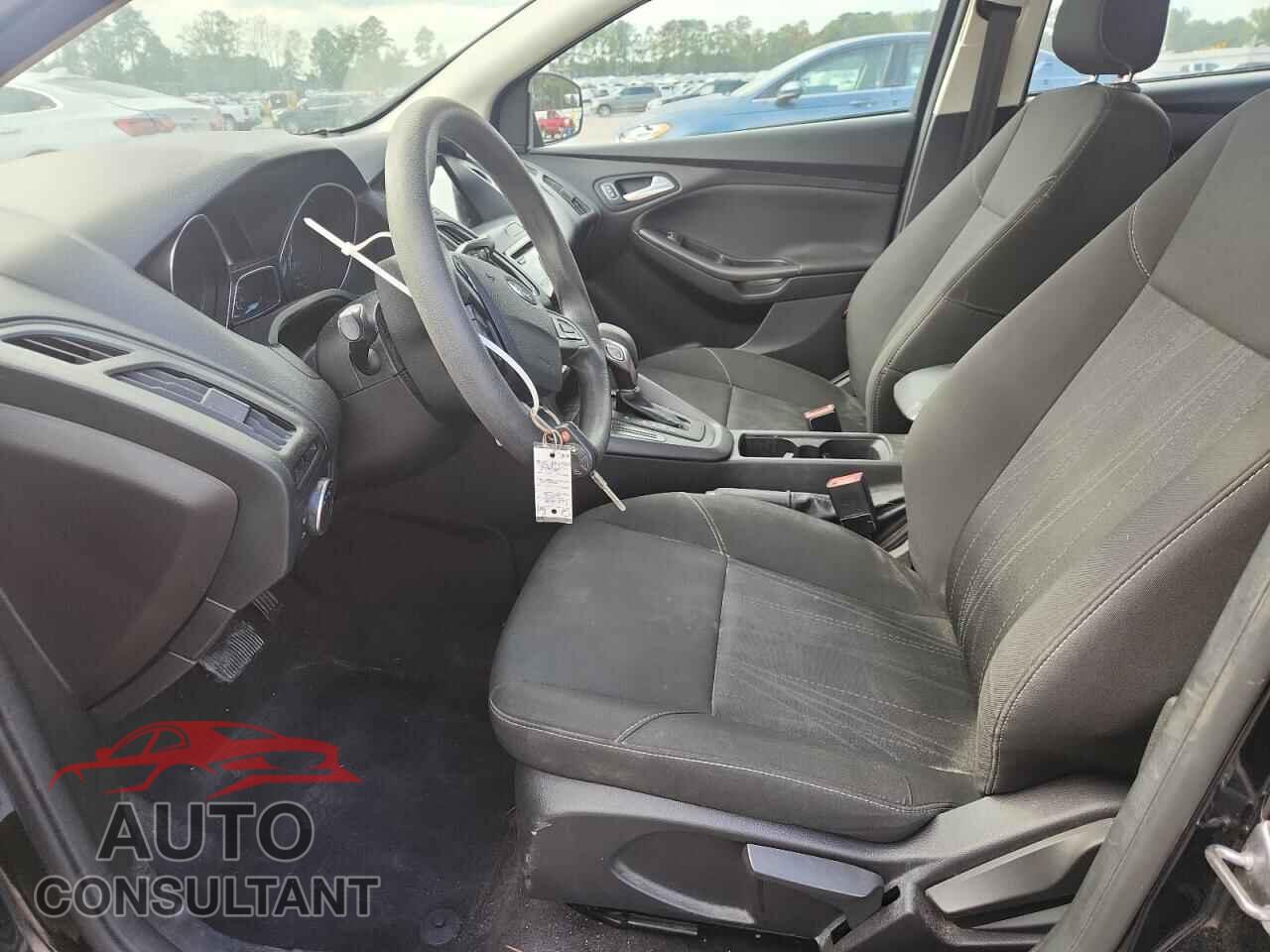 FORD FOCUS 2018 - 1FADP3H22JL300021