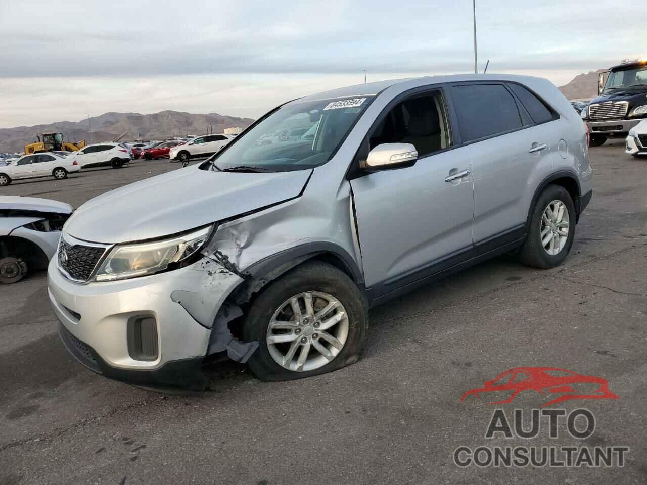 KIA SORENTO 2015 - 5XYKT3A64FG611754