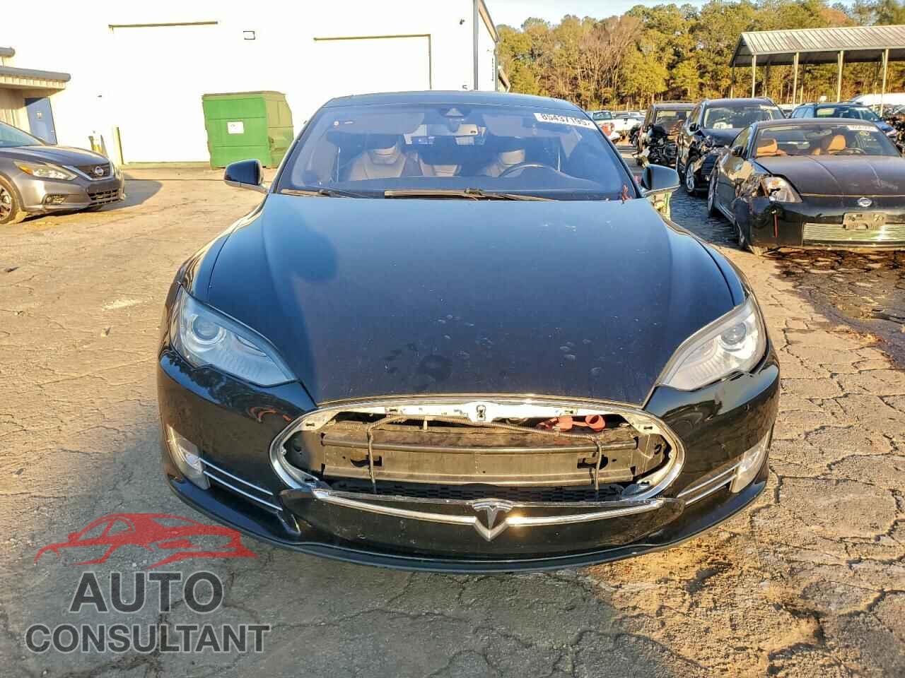 TESLA MODEL S 2014 - 5YJSA1H28EFP64169
