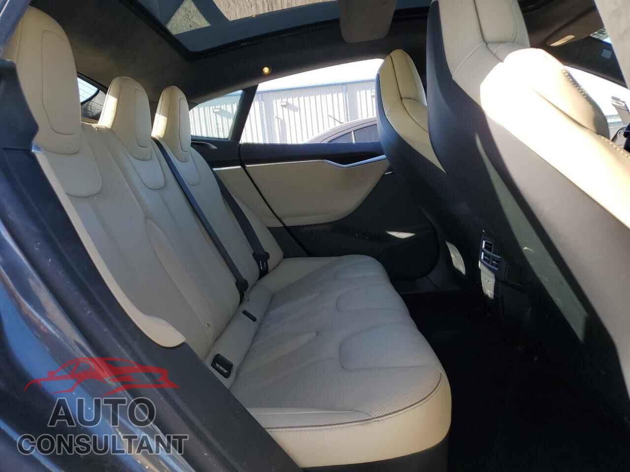 TESLA MODEL S 2017 - 5YJSA1E20HF184360