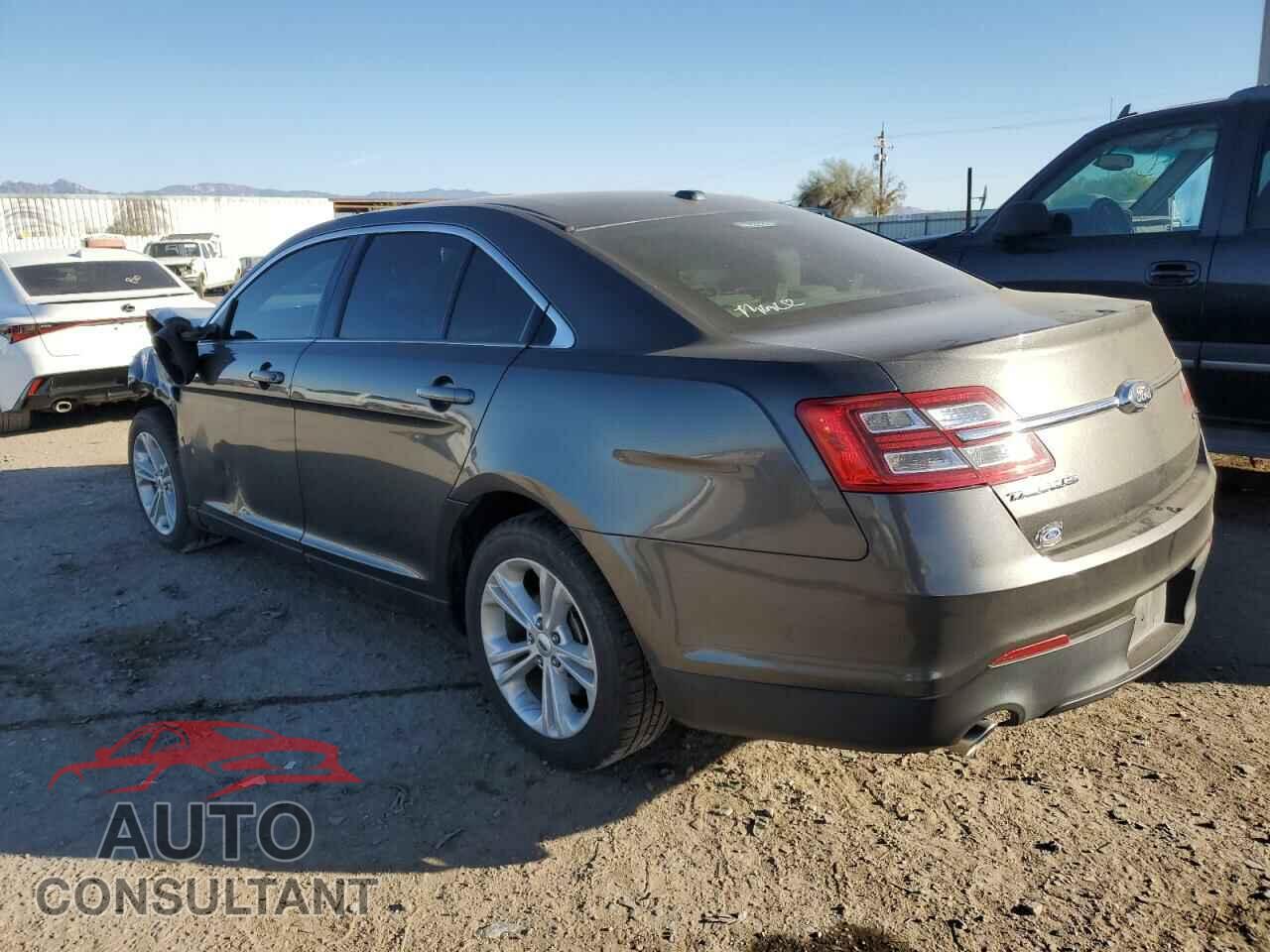 FORD TAURUS 2018 - 1FAHP2D80JG134905