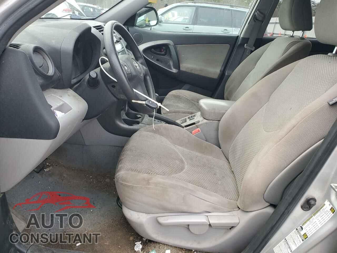 TOYOTA RAV4 2011 - 2T3BF4DV7BW092176