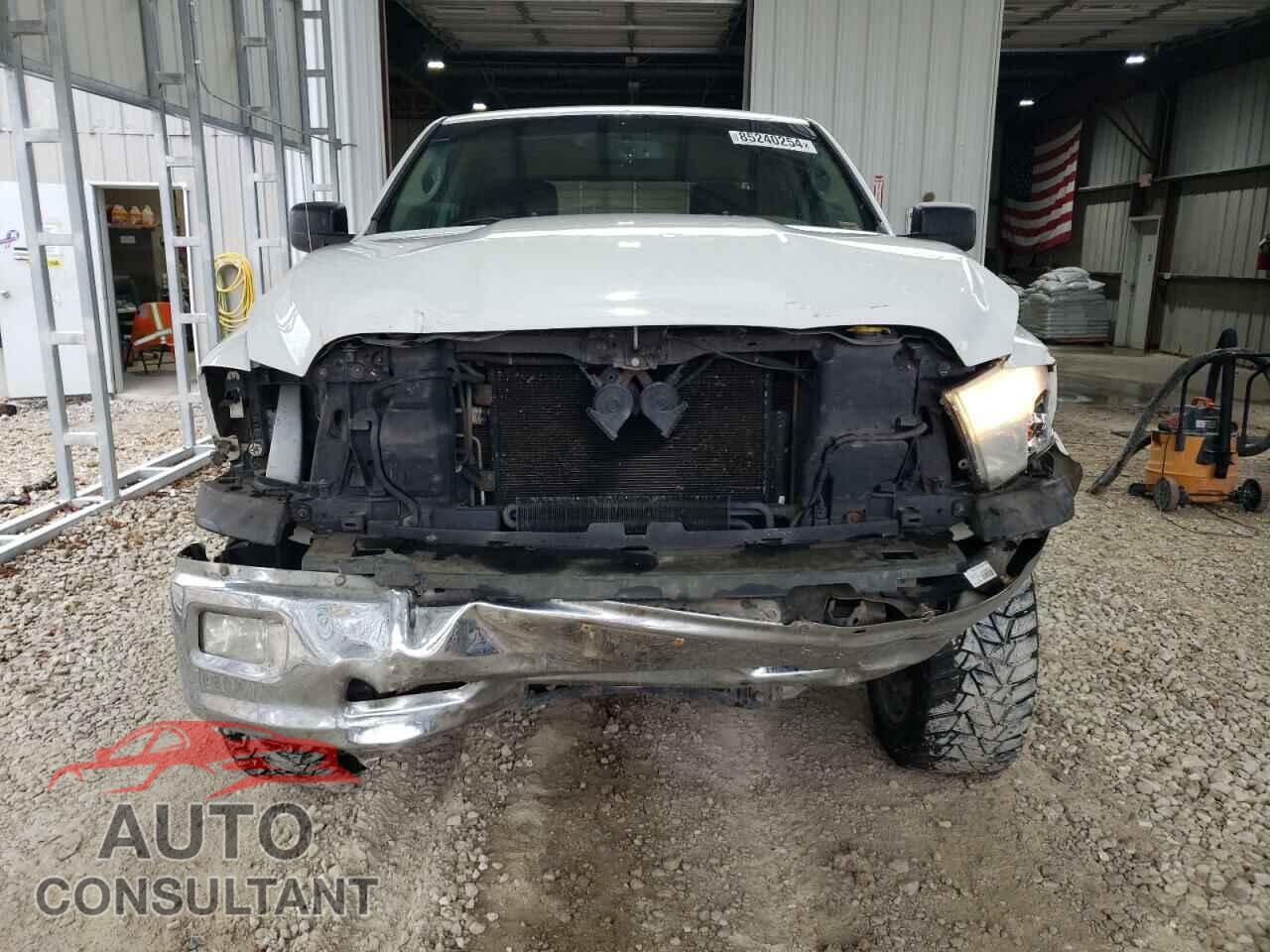 DODGE RAM 1500 2012 - 1C6RD7LT8CS167734
