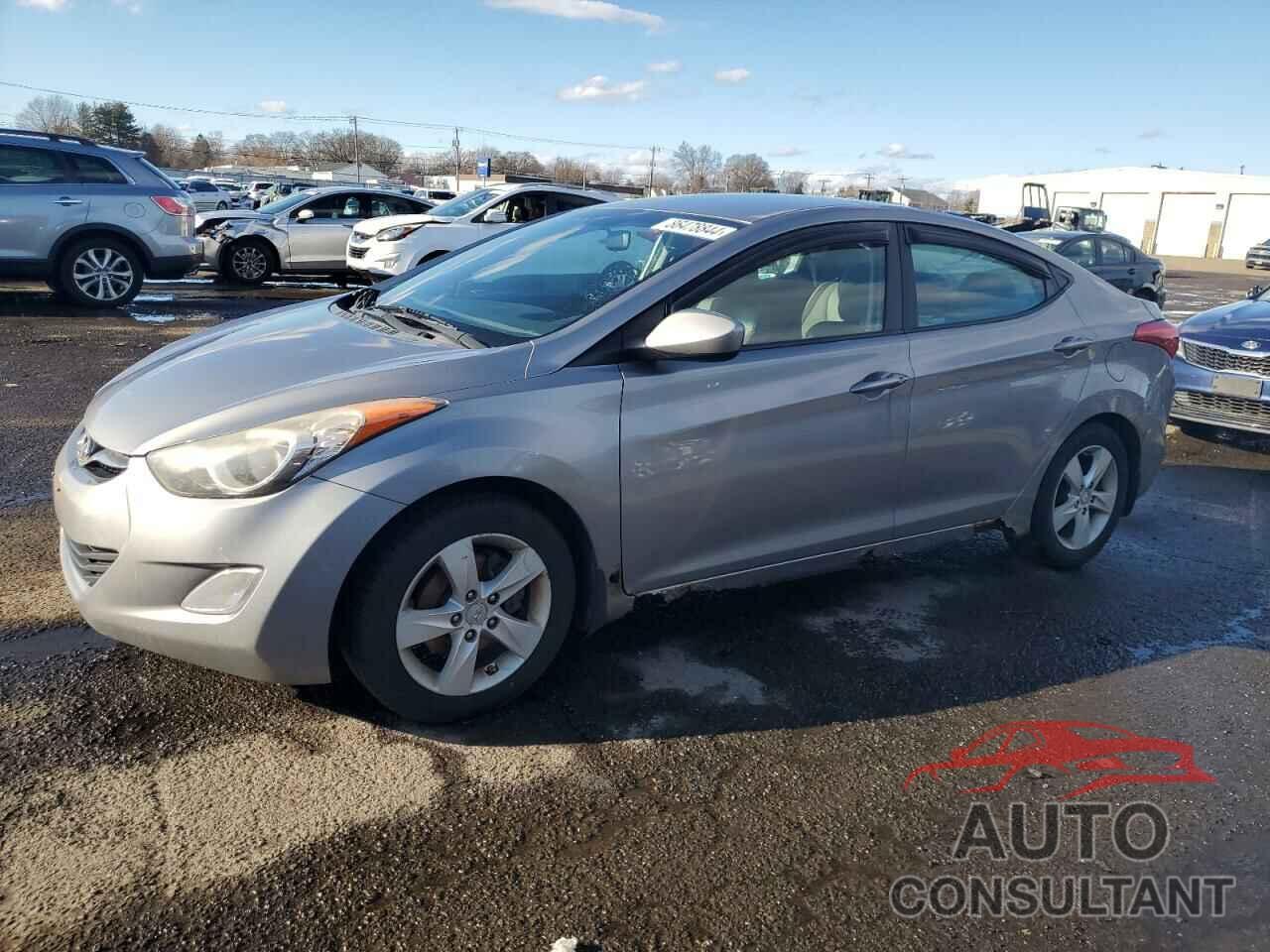 HYUNDAI ELANTRA 2012 - KMHDH4AE3CU421070