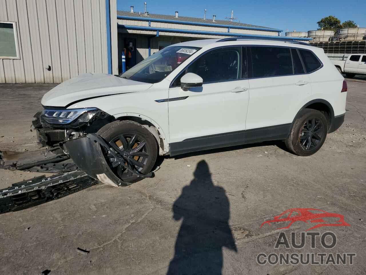 VOLKSWAGEN TIGUAN 2024 - 3VV2B7AX1RM031311