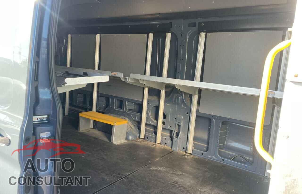 FORD TRANSIT 2019 - 1FTYR3XM6KKB33498