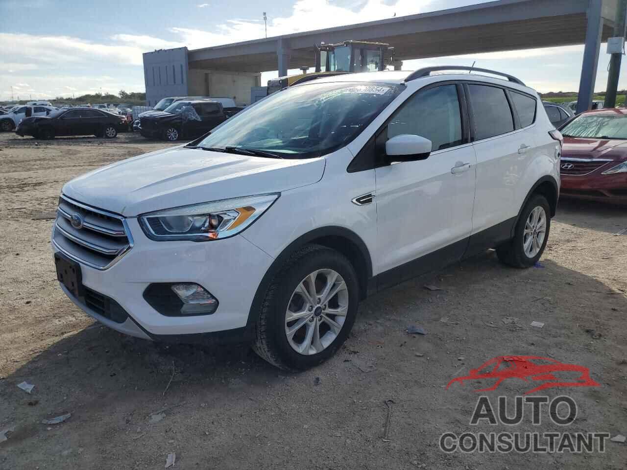 FORD ESCAPE 2018 - 1FMCU9HD4JUA44182