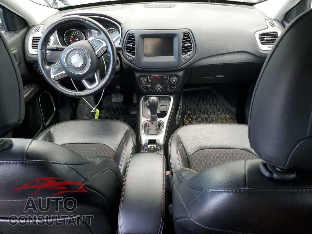 JEEP COMPASS 2020 - 3C4NJDBB9LT117236