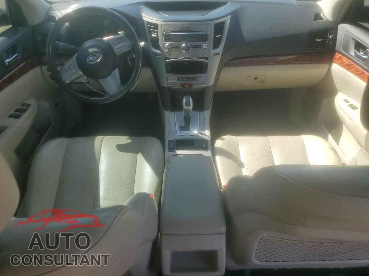 SUBARU OUTBACK 2011 - 4S4BRBKC8B3340012