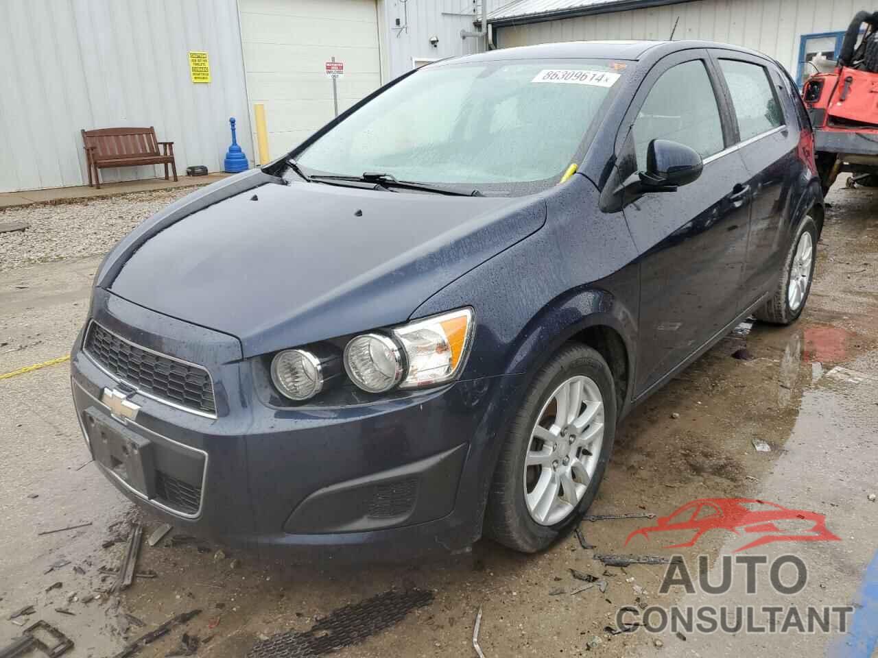 CHEVROLET SONIC 2015 - 1G1JC6SBXF4131170
