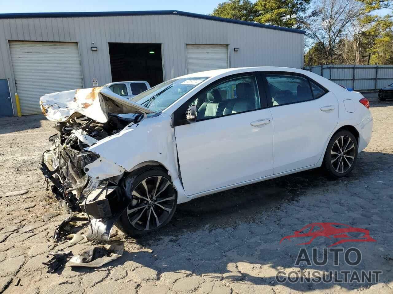 TOYOTA COROLLA 2018 - 5YFBURHE9JP793453