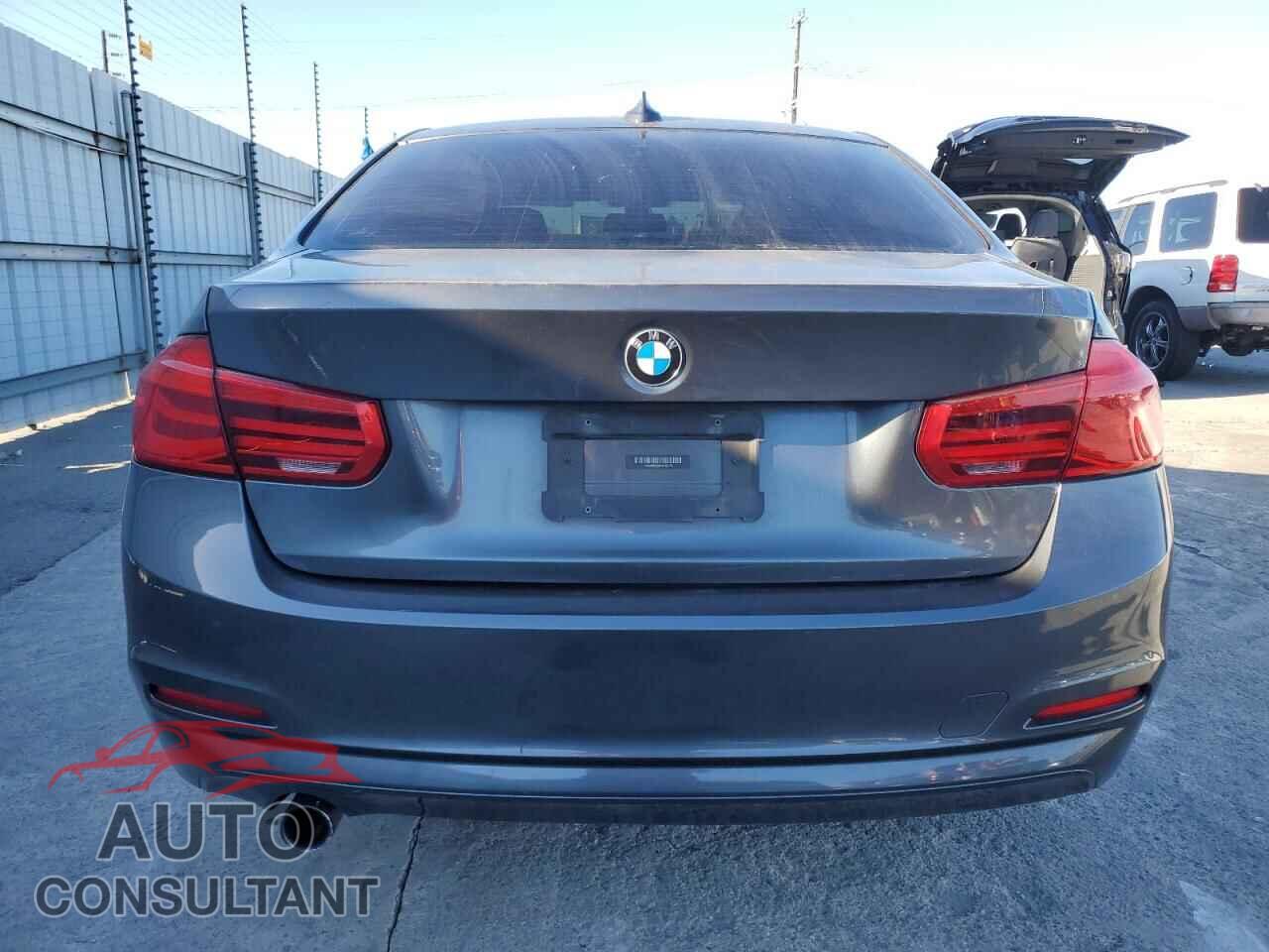 BMW 3 SERIES 2017 - WBA8A9C50HK619674