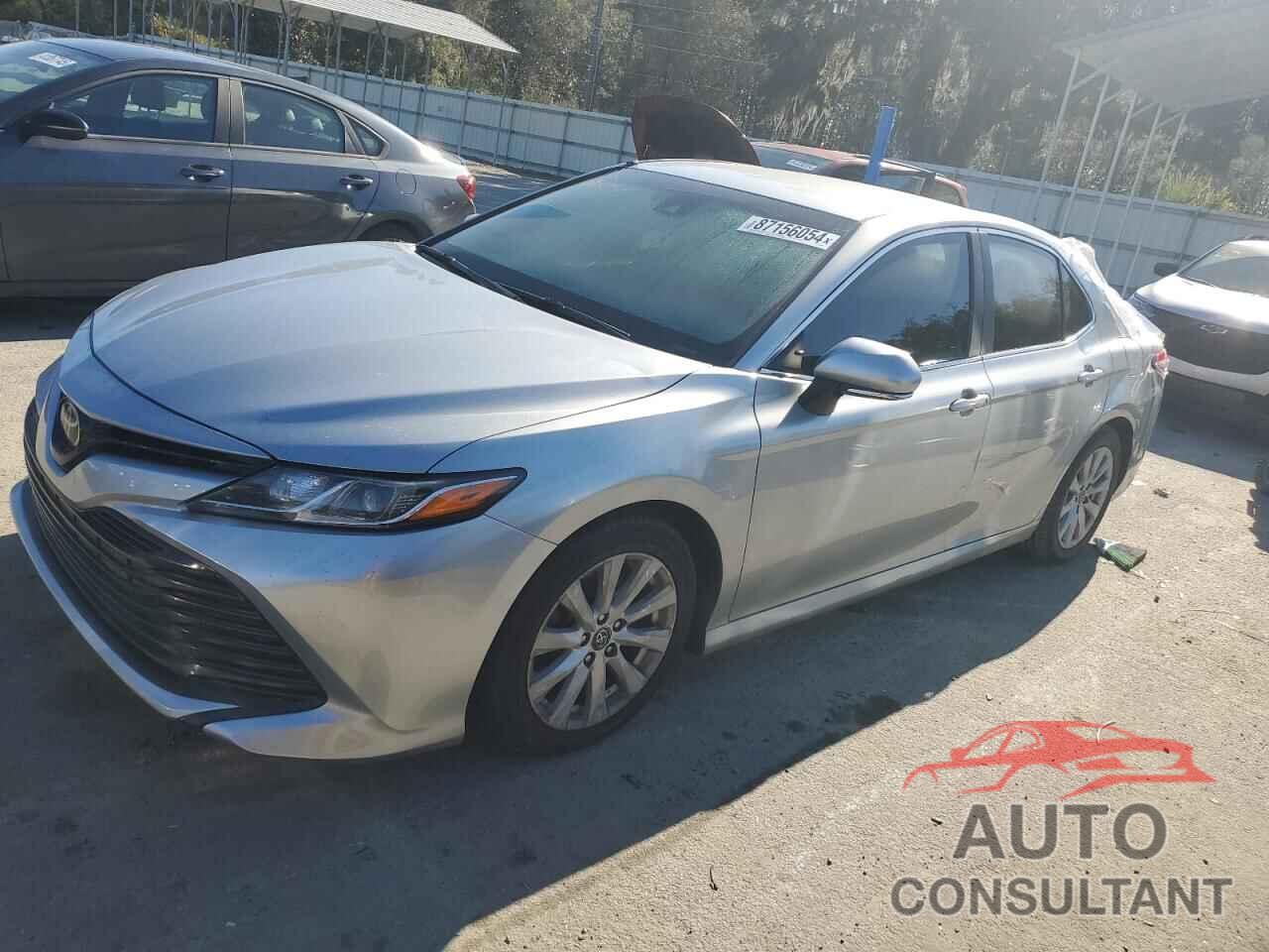 TOYOTA CAMRY 2018 - 4T1B11HK3JU064542