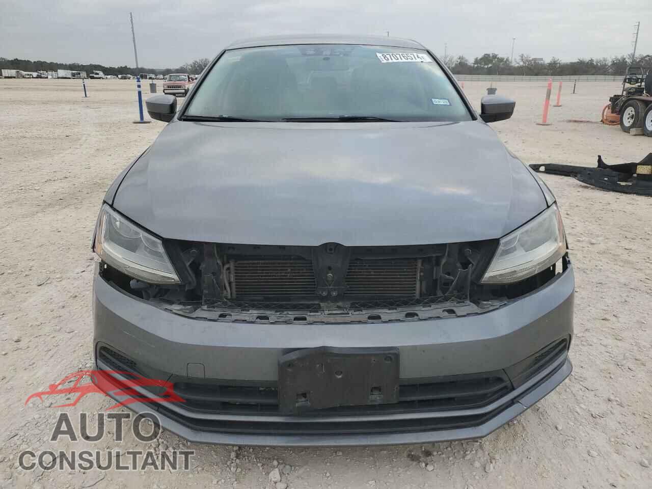 VOLKSWAGEN JETTA 2017 - 3VW2B7AJ4HM238149