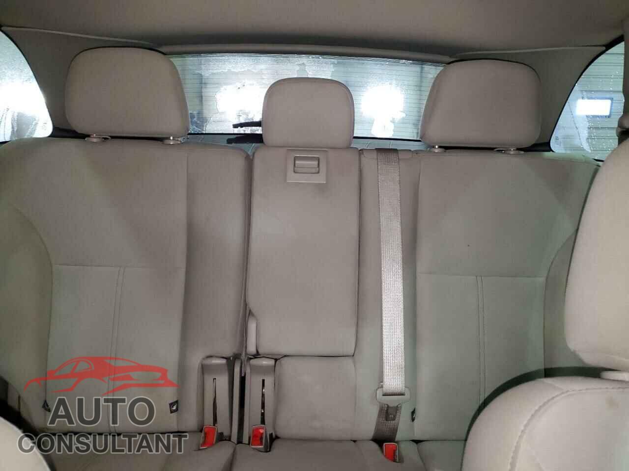 FORD EDGE 2011 - 2FMDK3GC9BBA30432