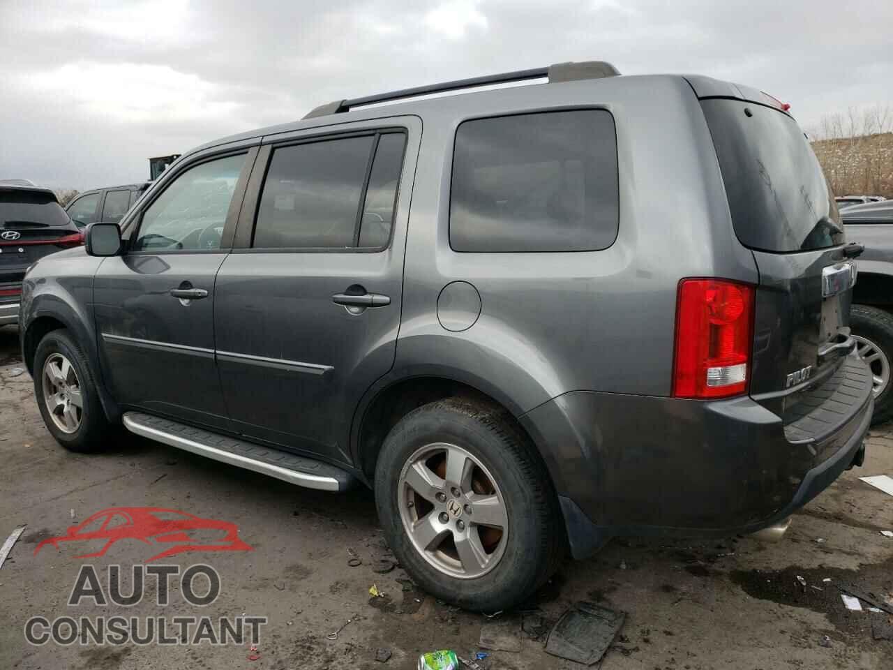 HONDA PILOT 2011 - 5FNYF4H52BB032767