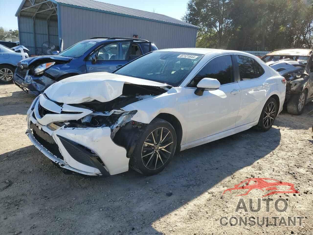 TOYOTA CAMRY 2024 - 4T1G11AK3RU889363