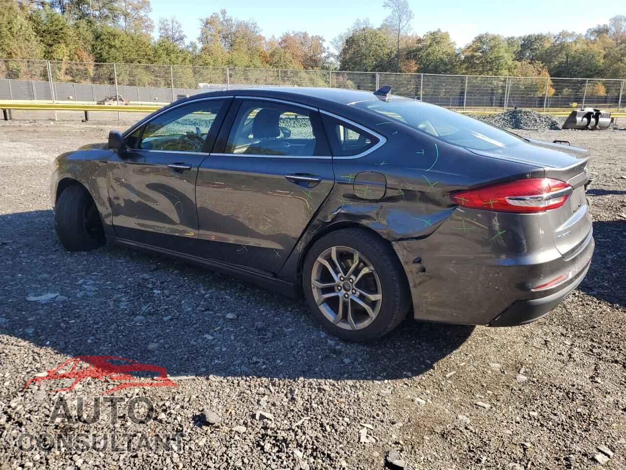 FORD FUSION 2019 - 3FA6P0CD5KR141580