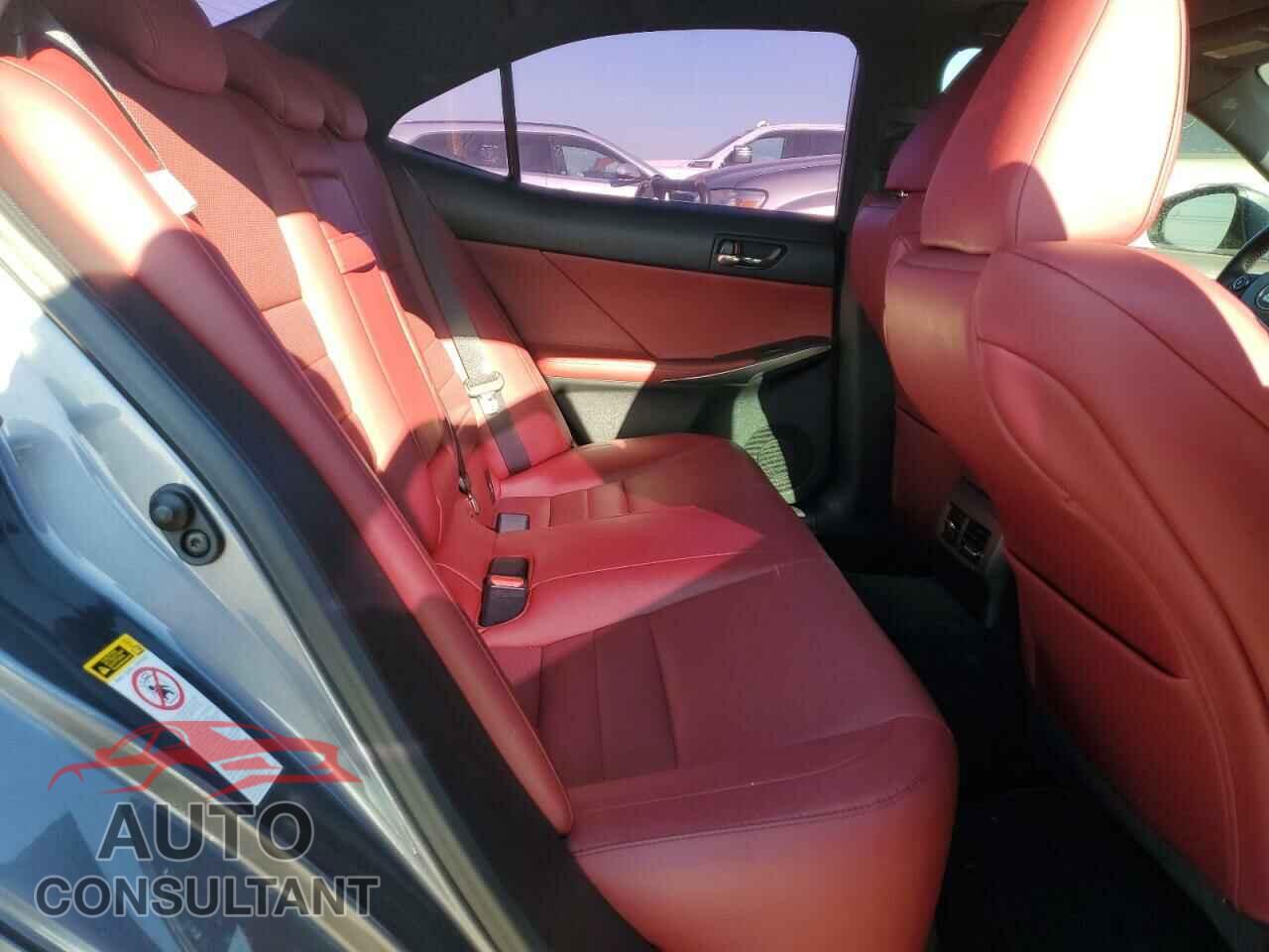 LEXUS IS 2014 - JTHCE1D23E5003015