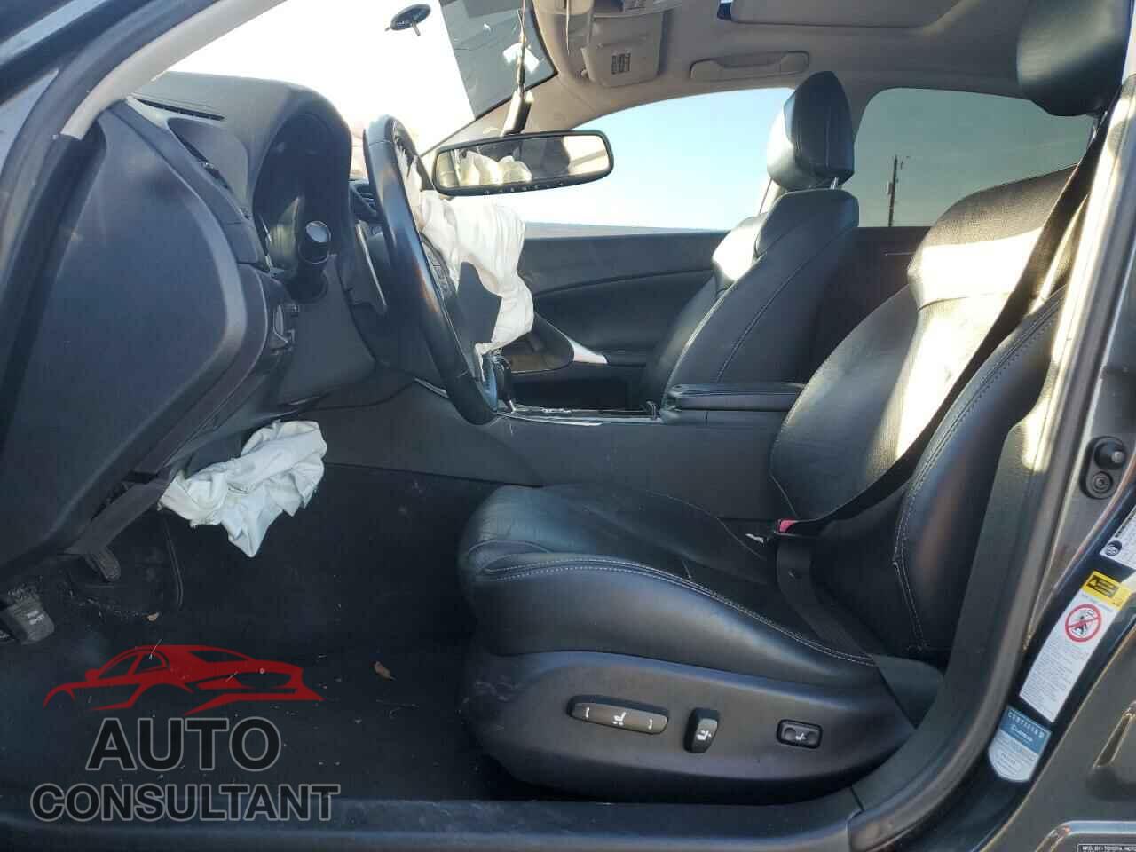 LEXUS IS 2011 - JTHBF5C24B5142275