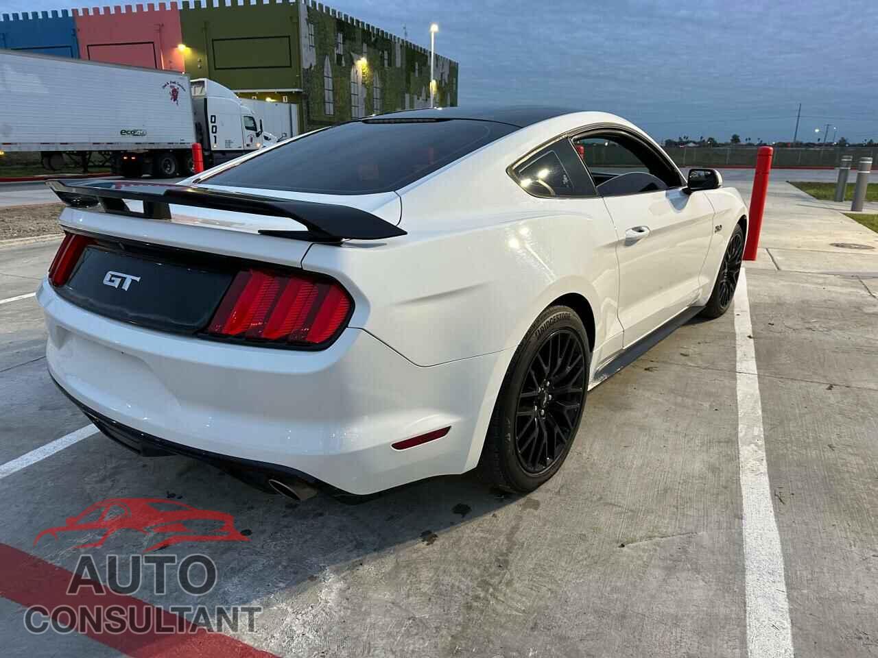FORD MUSTANG 2015 - 1FA6P8CF5F5305659