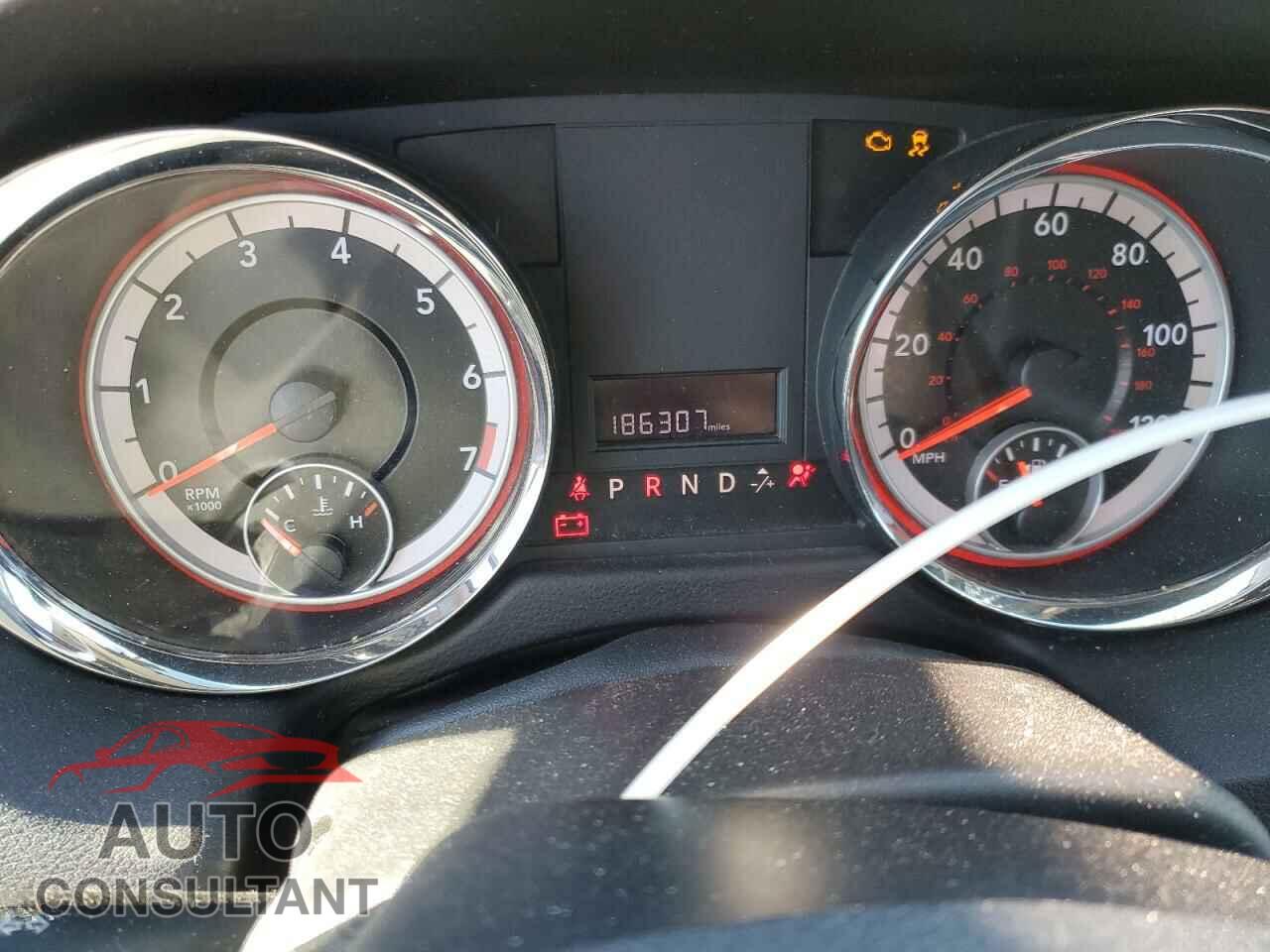 DODGE CARAVAN 2011 - 2D4RN3DG0BR602328