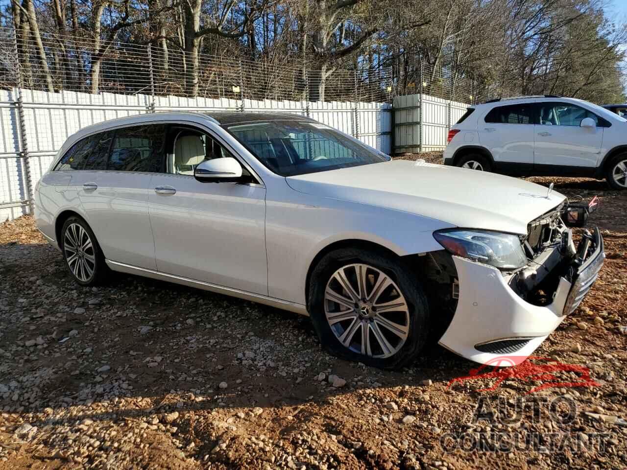 MERCEDES-BENZ E-CLASS 2020 - WDDZH6JB3LA751455