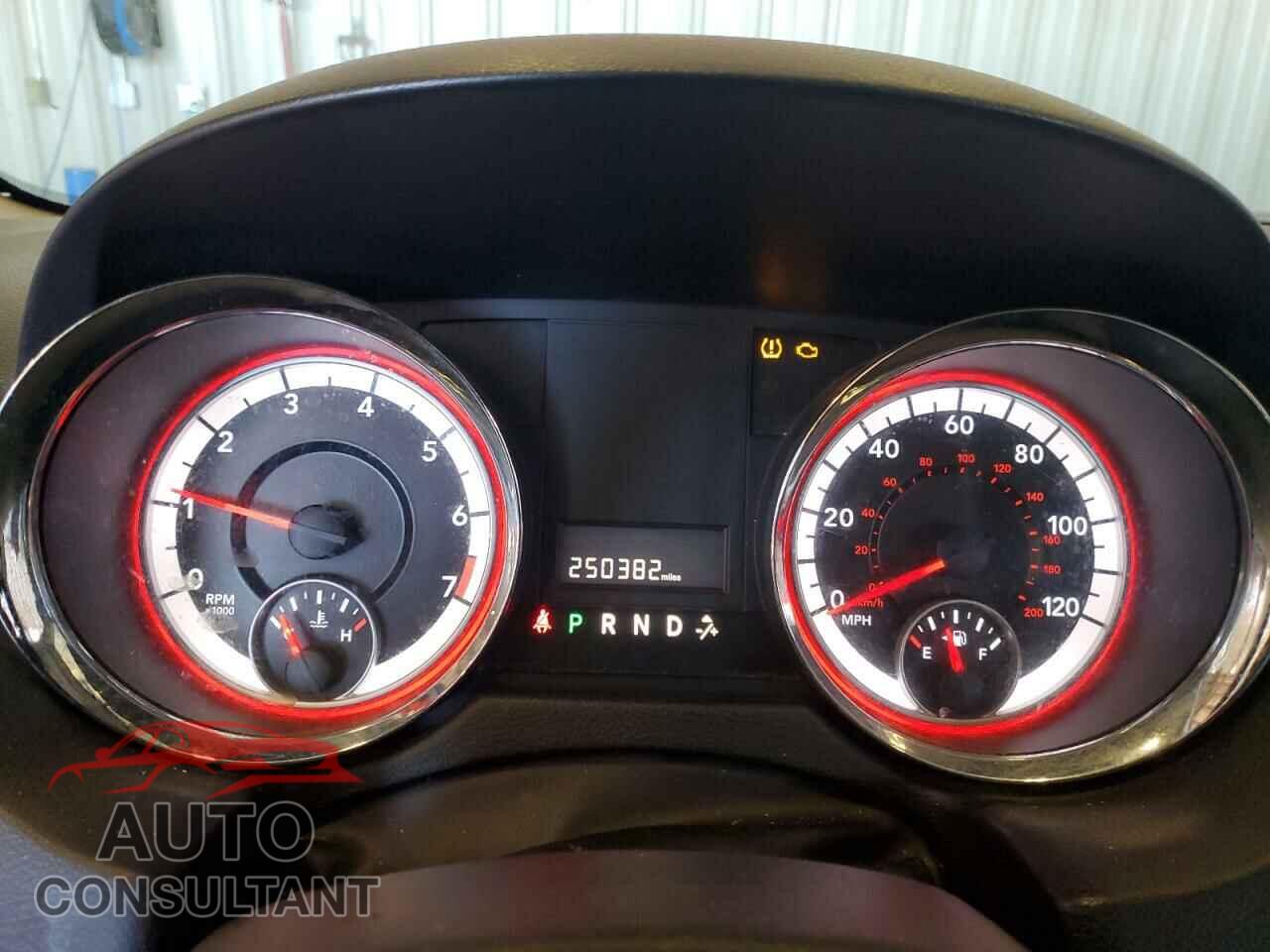 DODGE CARAVAN 2013 - 2C4RDGBG2DR683782