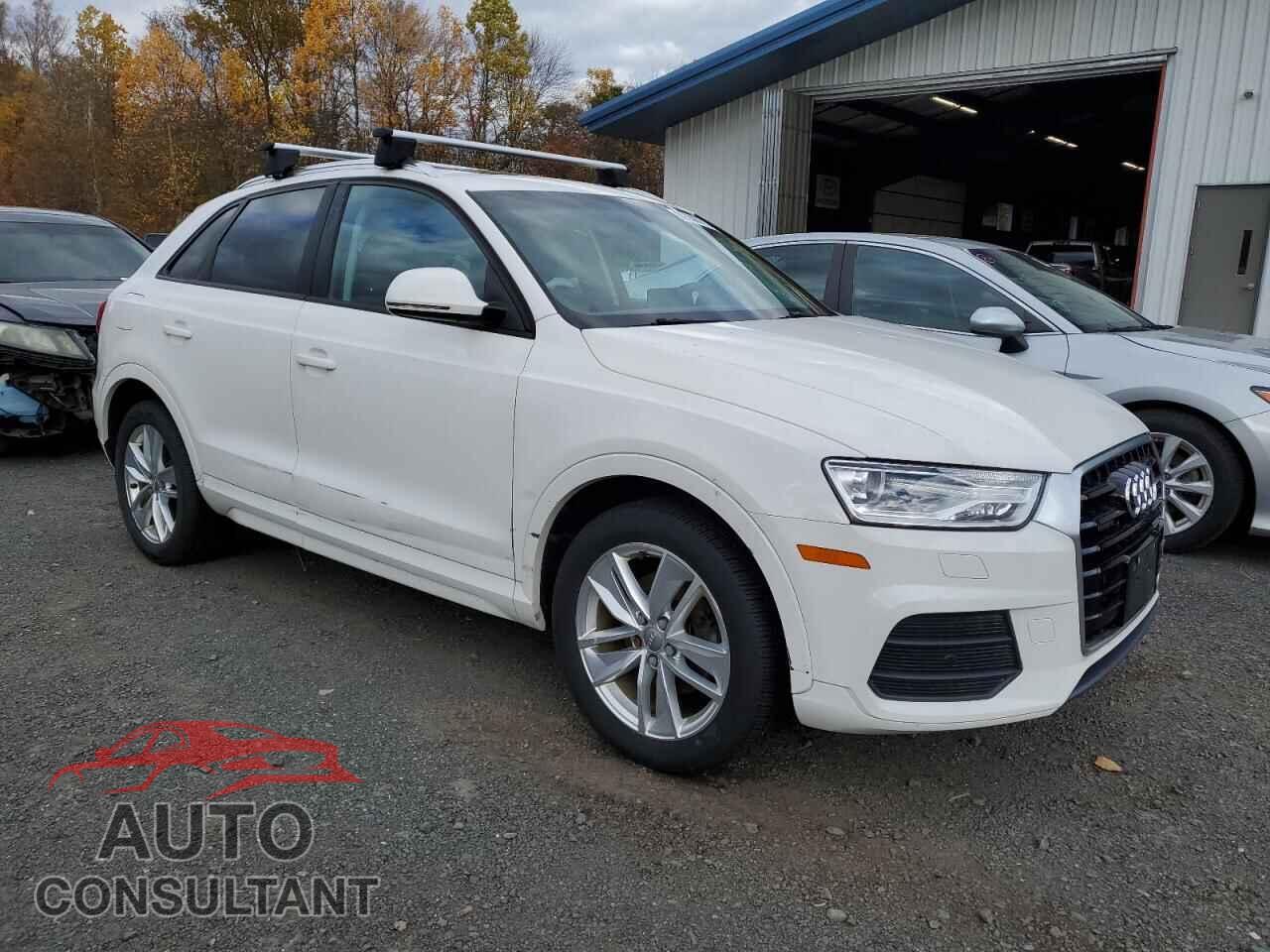 AUDI Q3 2017 - WA1ECCFS2HR012885