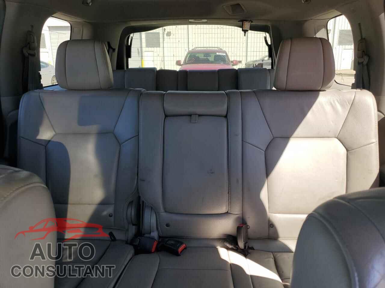 HONDA PILOT 2012 - 5FNYF4H63CB047675