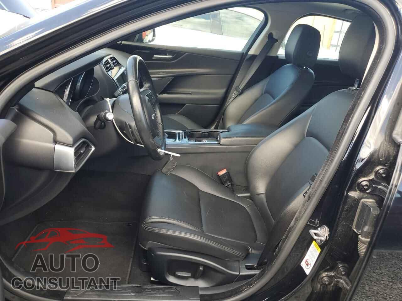 JAGUAR XE 2017 - SAJAD4BV0HA961018