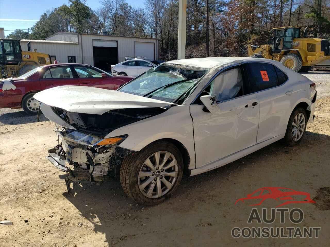TOYOTA CAMRY 2018 - 4T1B11HK7JU115671