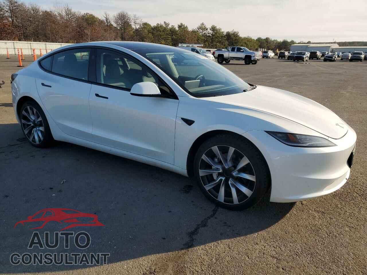 TESLA MODEL 3 2024 - 5YJ3E1EA0RF767772