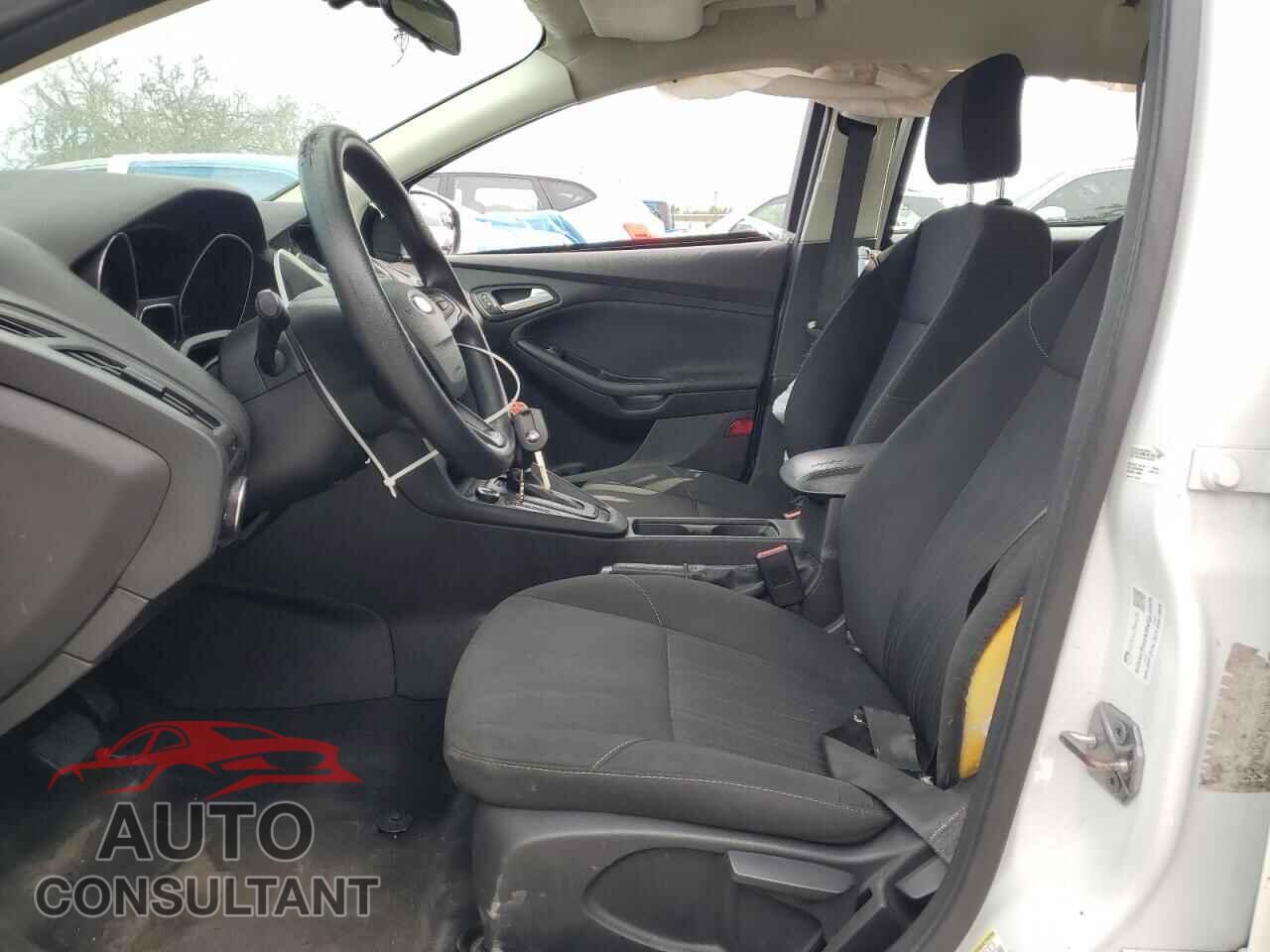 FORD FOCUS 2016 - 1FADP3F20GL365879