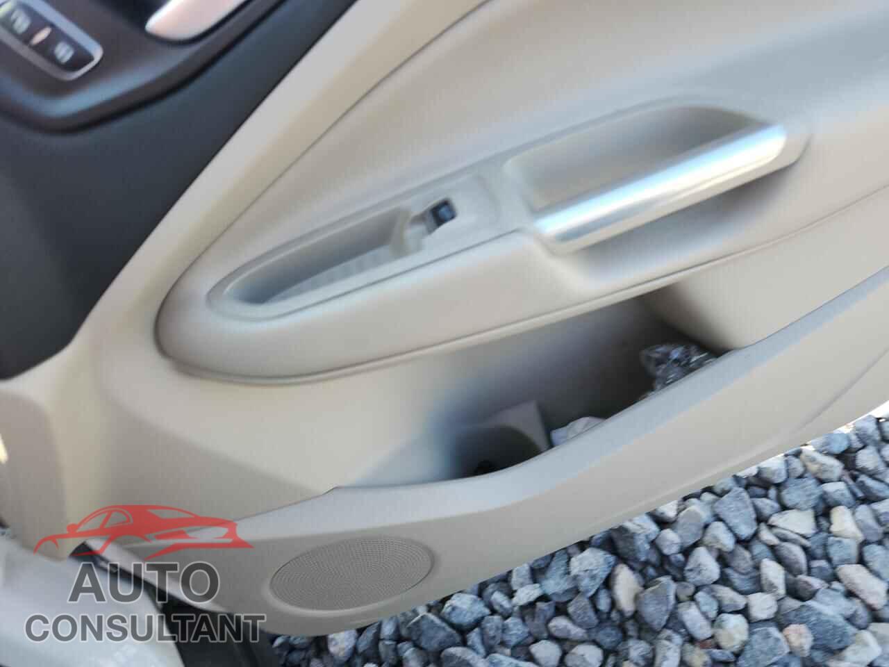 FORD CMAX 2017 - 1FADP5AU3HL105238