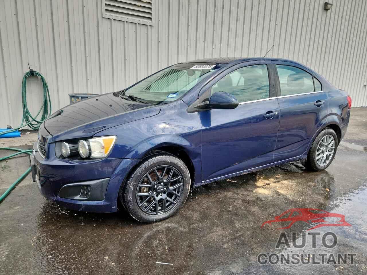CHEVROLET SONIC 2016 - 1G1JC5SH0G4117391