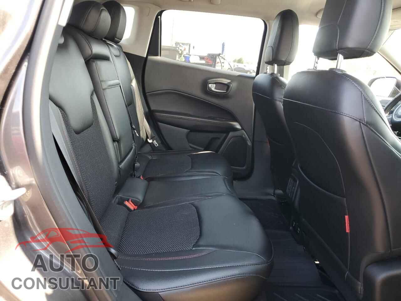 JEEP COMPASS 2018 - 3C4NJDDB6JT234492