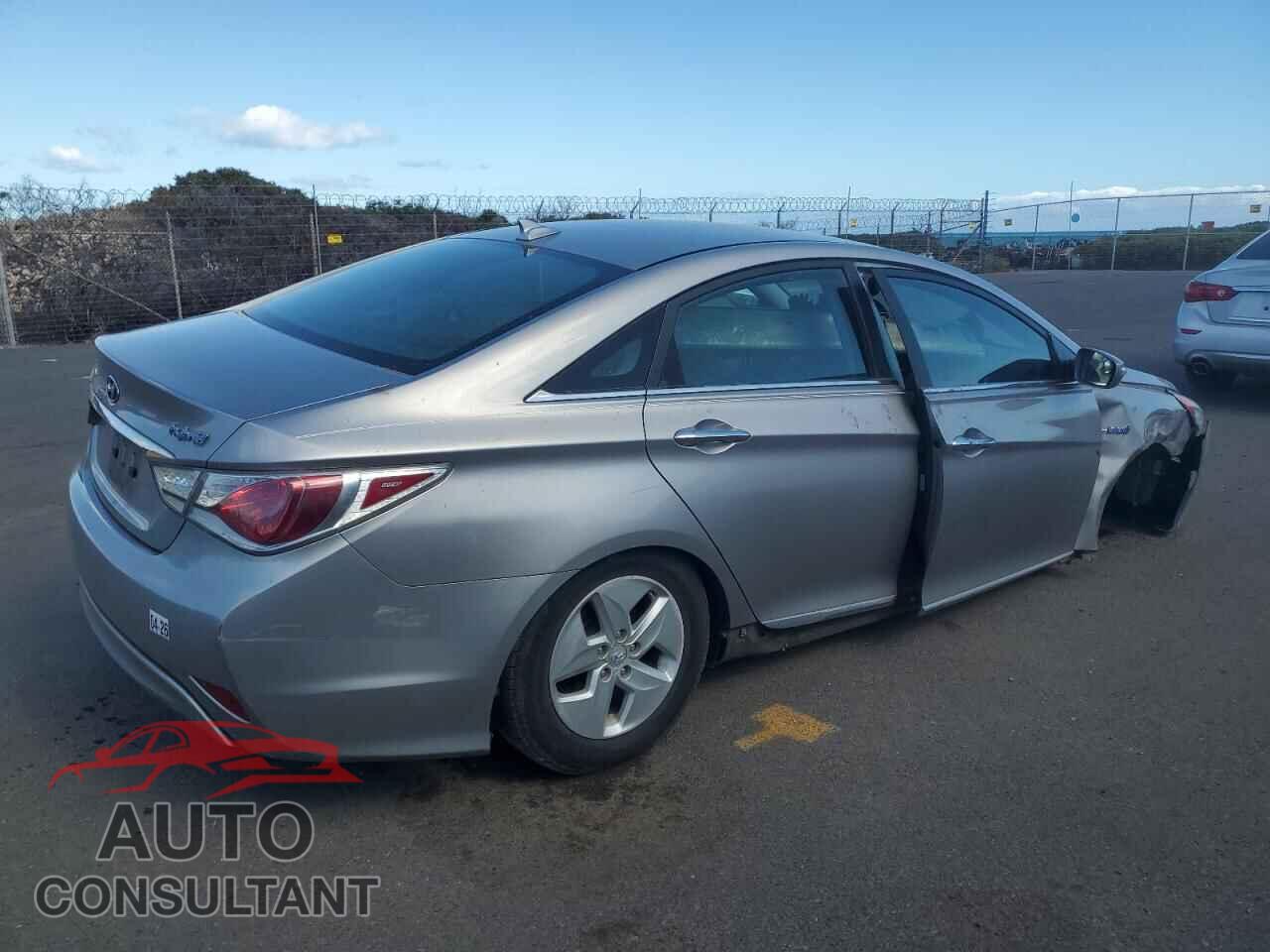 HYUNDAI SONATA 2012 - KMHEC4A45CA044592
