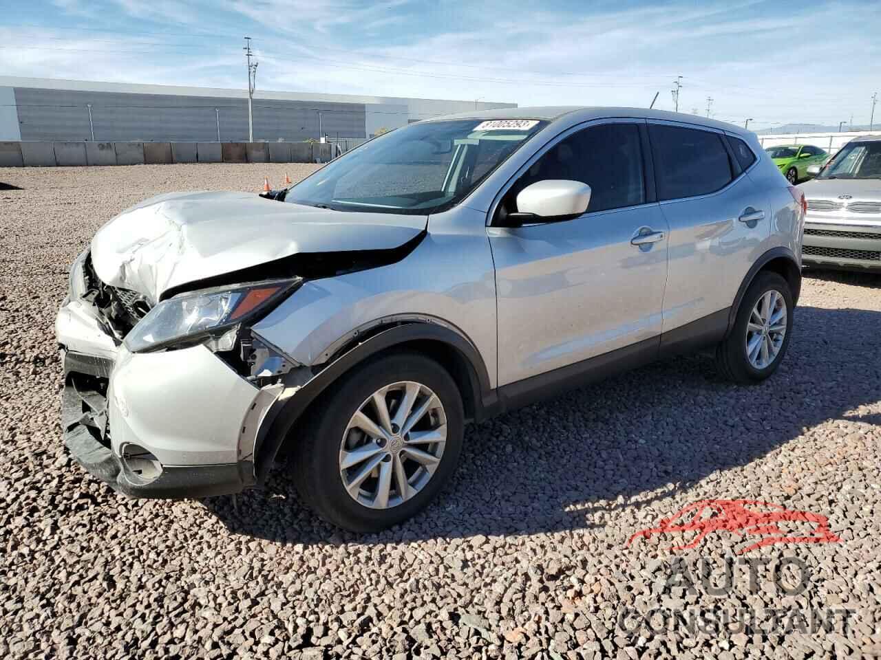 NISSAN ROGUE 2017 - JN1BJ1CP6HW027655