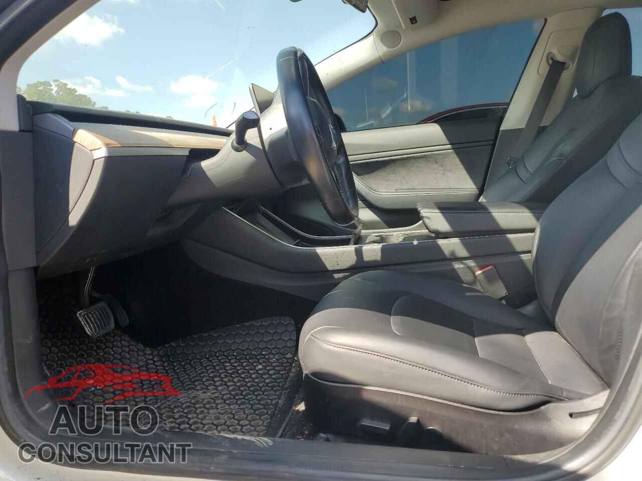 TESLA MODEL 3 2018 - 5YJ3E1EAXJF013234