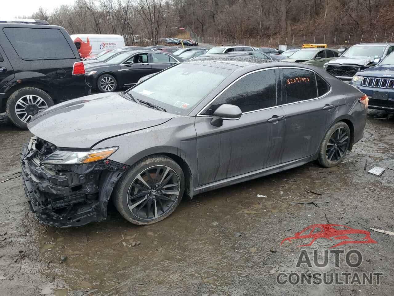 TOYOTA CAMRY 2018 - 4T1B61HK3JU151665