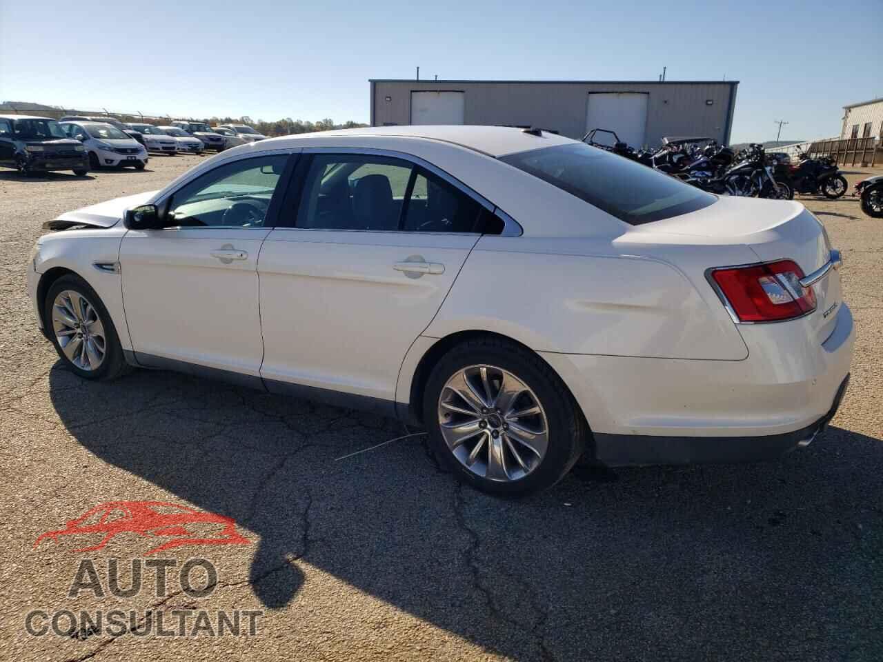 FORD TAURUS 2011 - 1FAHP2FW5BG119863