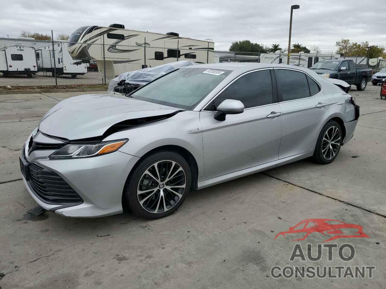 TOYOTA CAMRY 2018 - 4T1B31HK0JU500483