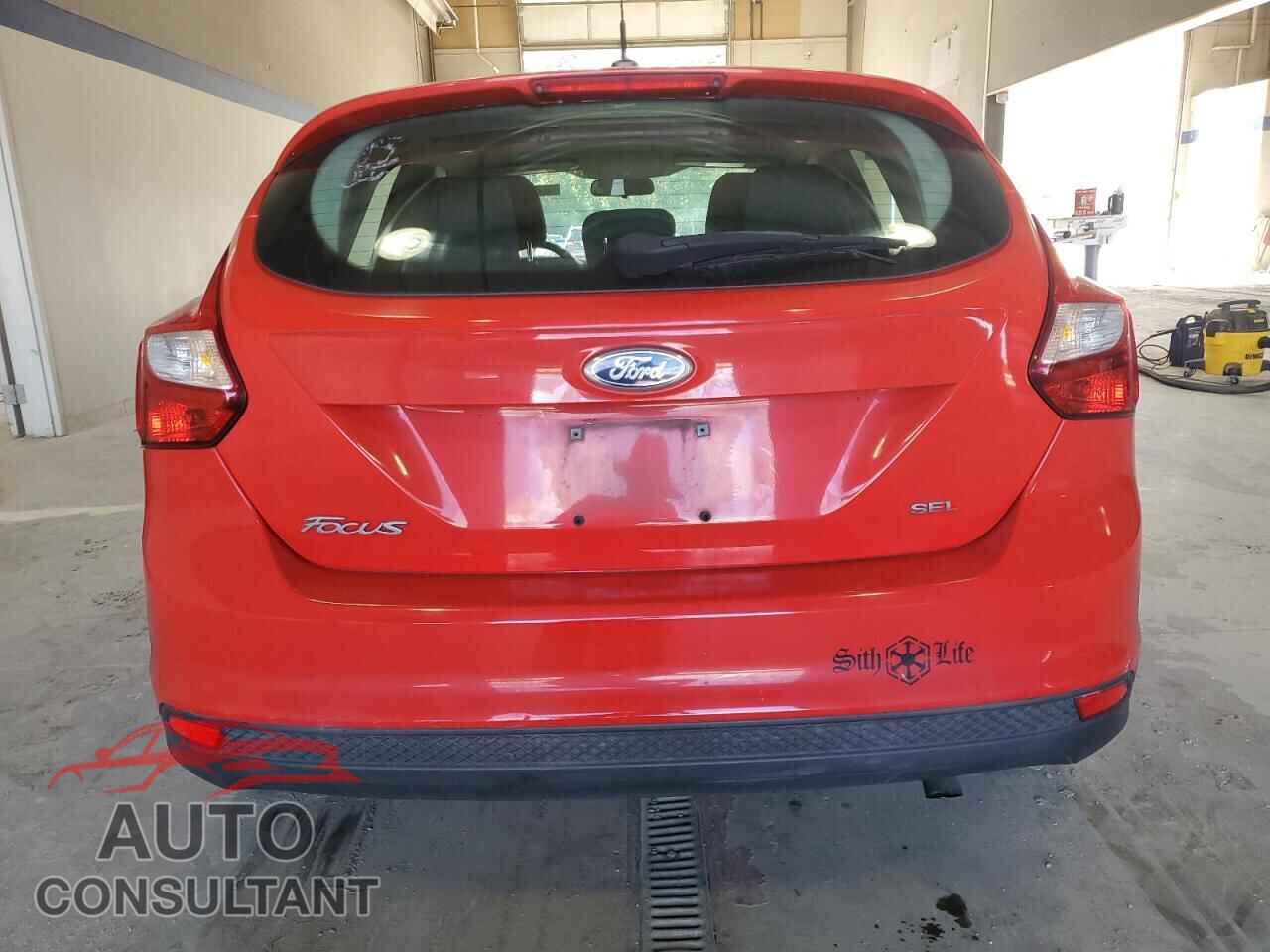 FORD FOCUS 2012 - 1FAHP3M23CL392959