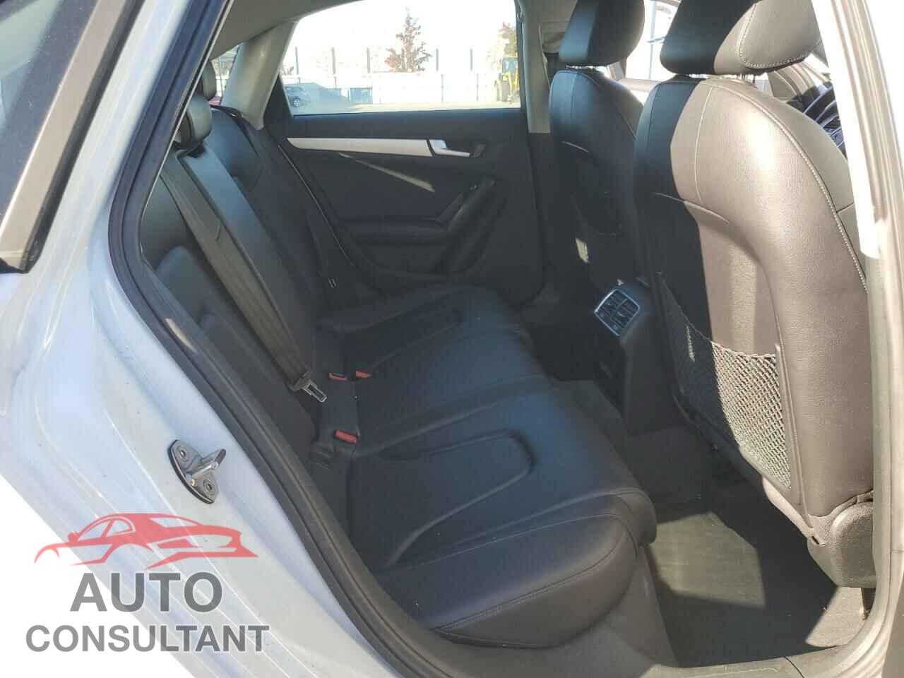 AUDI A4 2014 - WAUFFAFL7EA083828