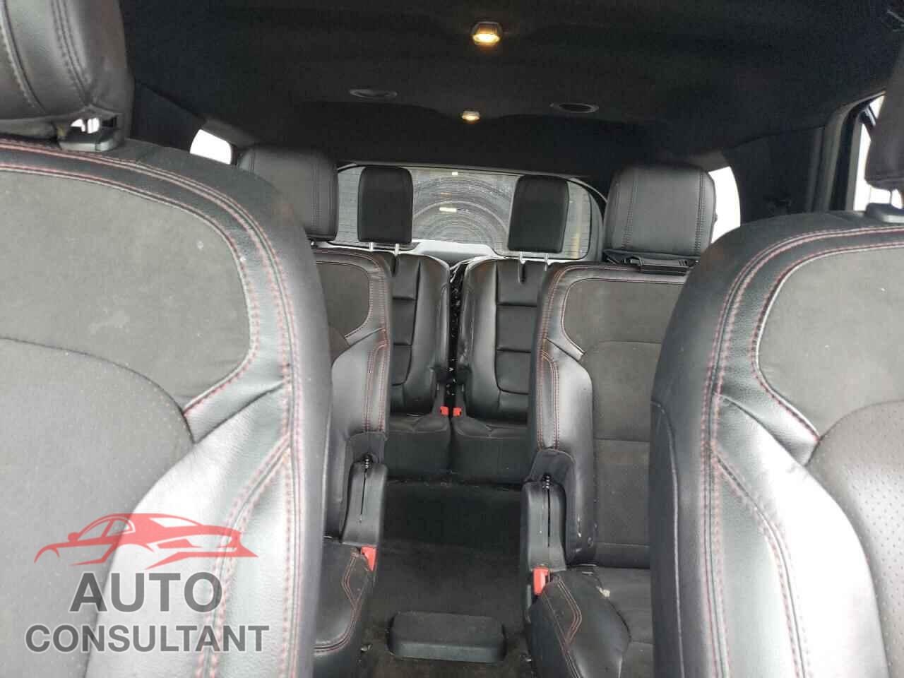 FORD EXPLORER 2018 - 1FM5K7D83JGB15172