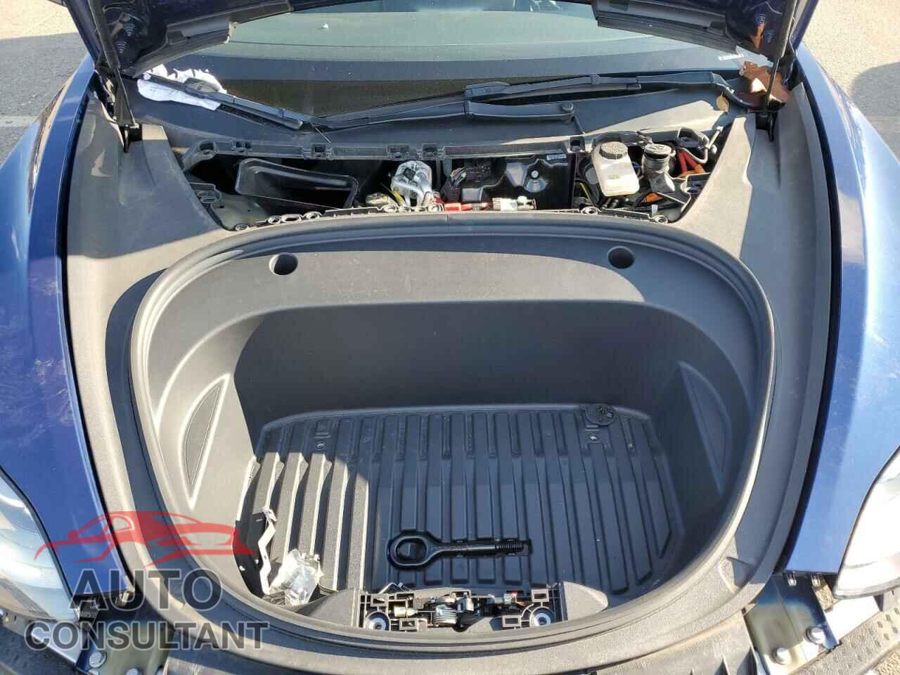 TESLA MODEL 3 2023 - 5YJ3E1EA7PF425247