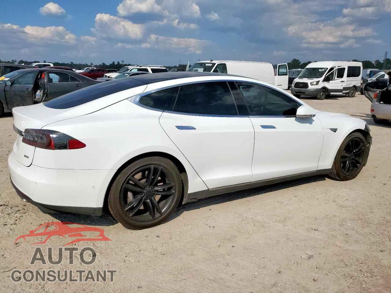 TESLA MODEL S 2016 - 5YJSA1E26GF123819
