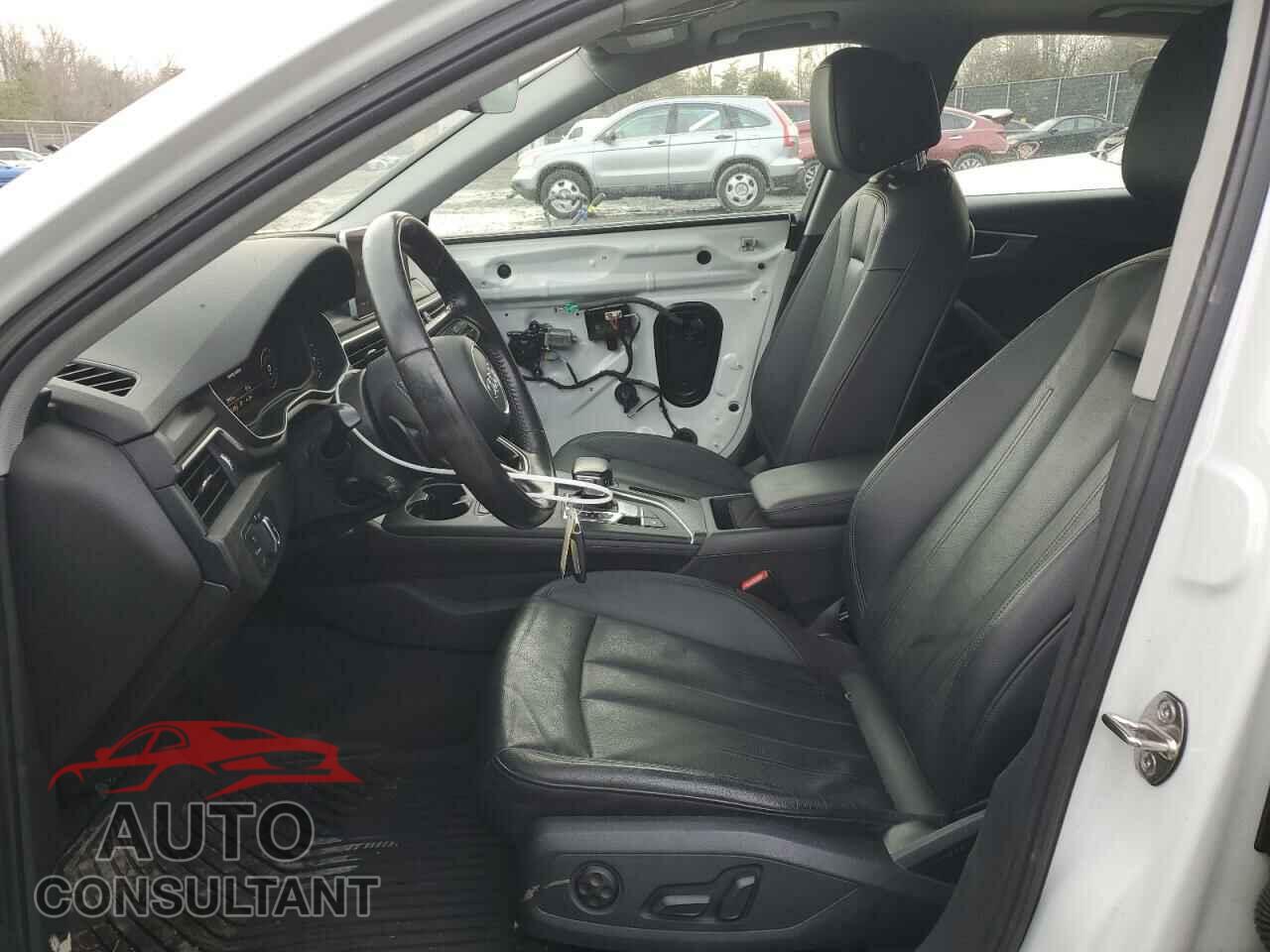AUDI A4 2017 - WAUDNAF49HN050037